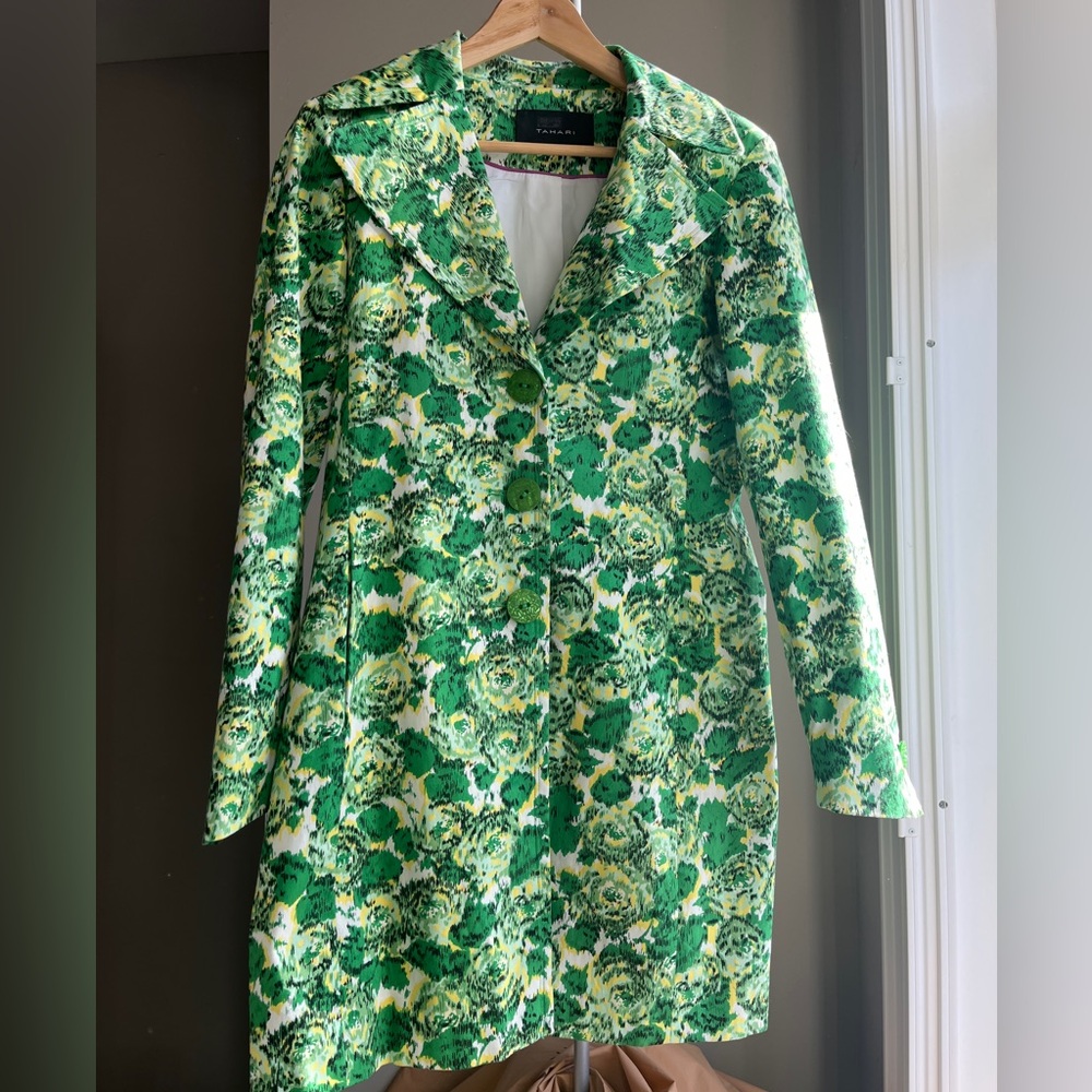 Tahari Spring Coat XS